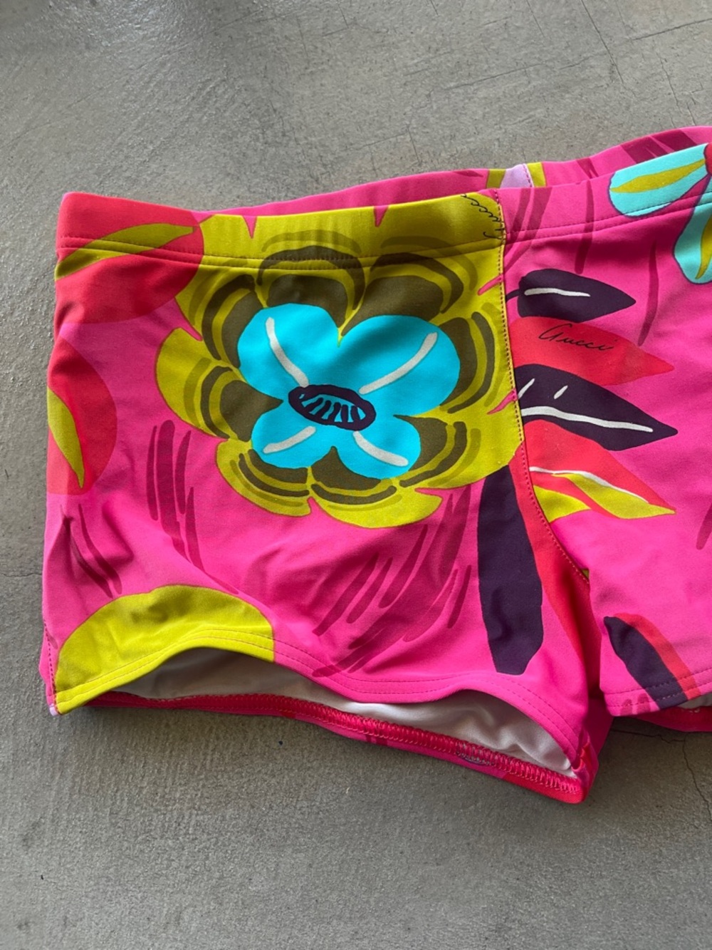 Gucci Vintage 1999 "Las Vegas Hippies" swim Briefs Mens Small S Tom Ford Design - Picture 4 of 12